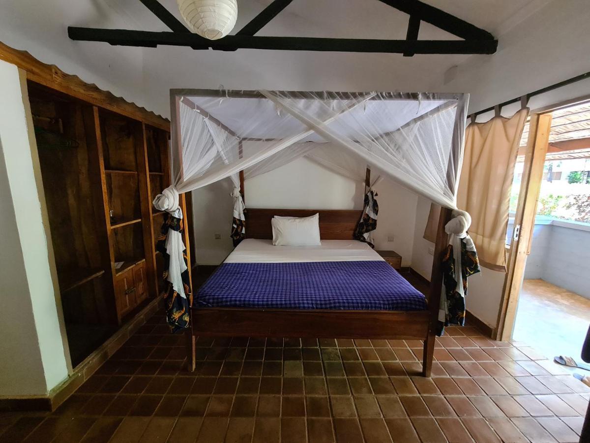 Honey Badger Lodge Moshi Zewnętrze zdjęcie